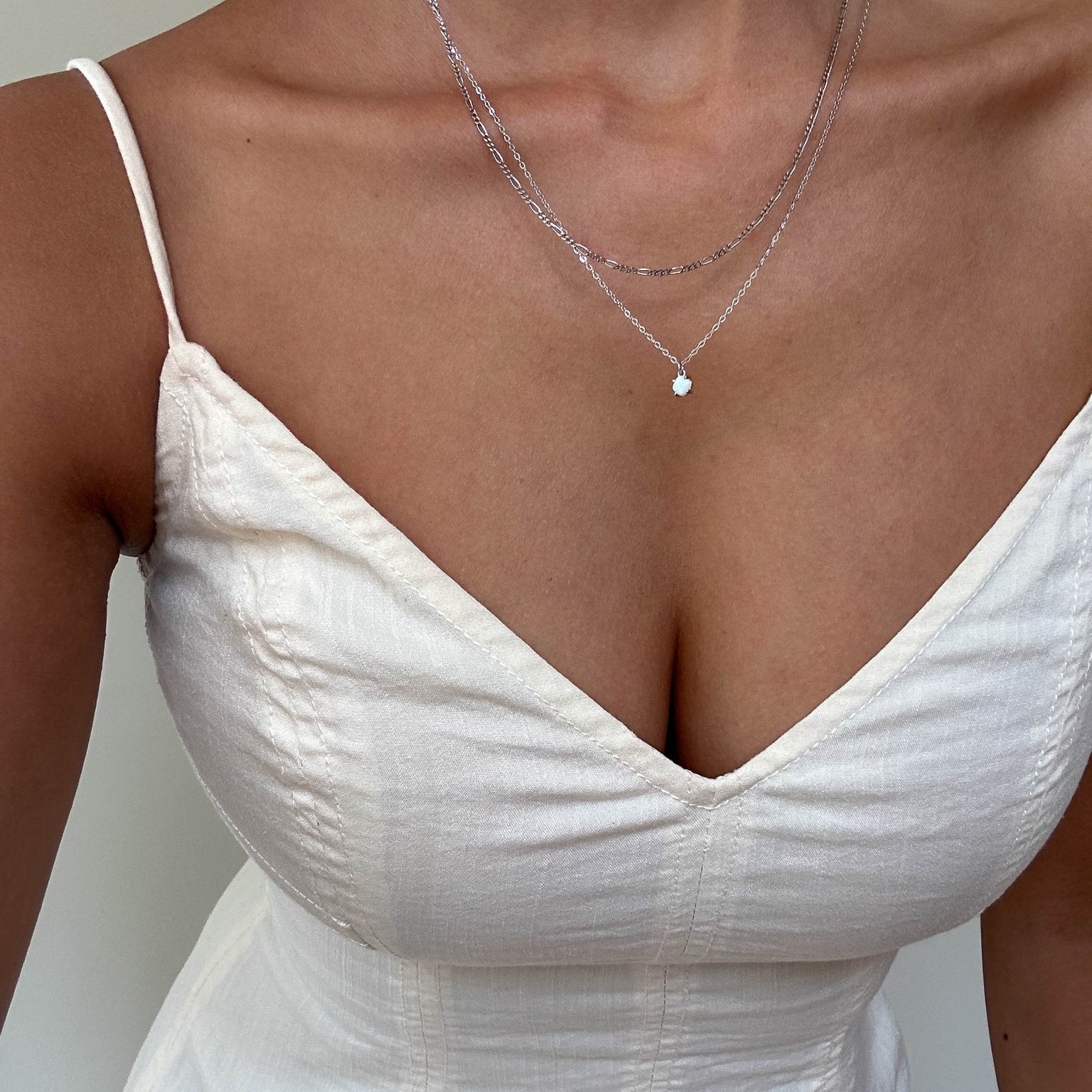 silver necklace for v-neck dress Taylor Daily Set Silver
